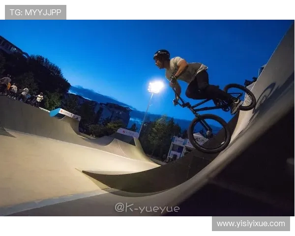 北京滑板队的成长之路:极限运动联赛背后的拼搏与梦想 北京滑板队的成长之路:极限运动联赛背后的拼搏与梦想