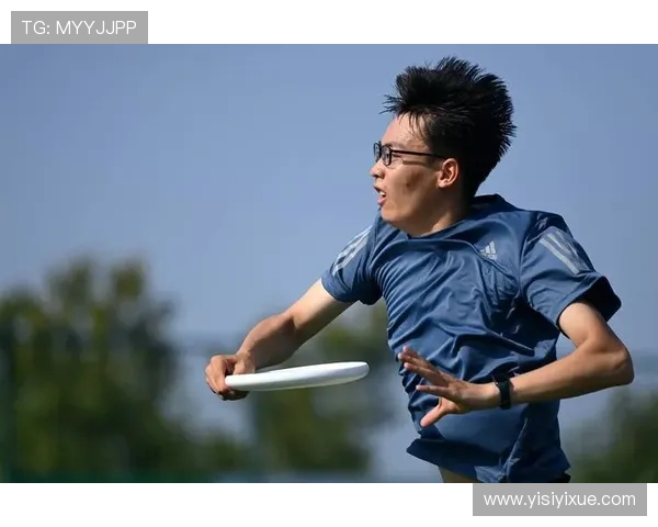 深圳飞盘队比赛经验引发热议球员表现与战术选择成焦点讨论