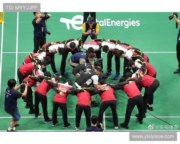 重庆羽毛球队挑战赛特别报道:勇攀高峰的奋斗历程与辉煌成就 重庆羽毛球队挑战赛特别报道:勇攀高峰的奋斗历程与辉煌成就